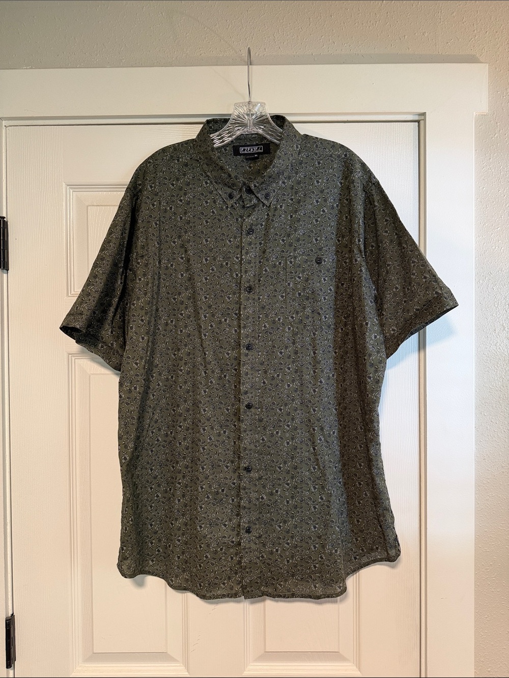 Ezekiel Green Short-Sleeve Button-Down Shirt with Floral Print
